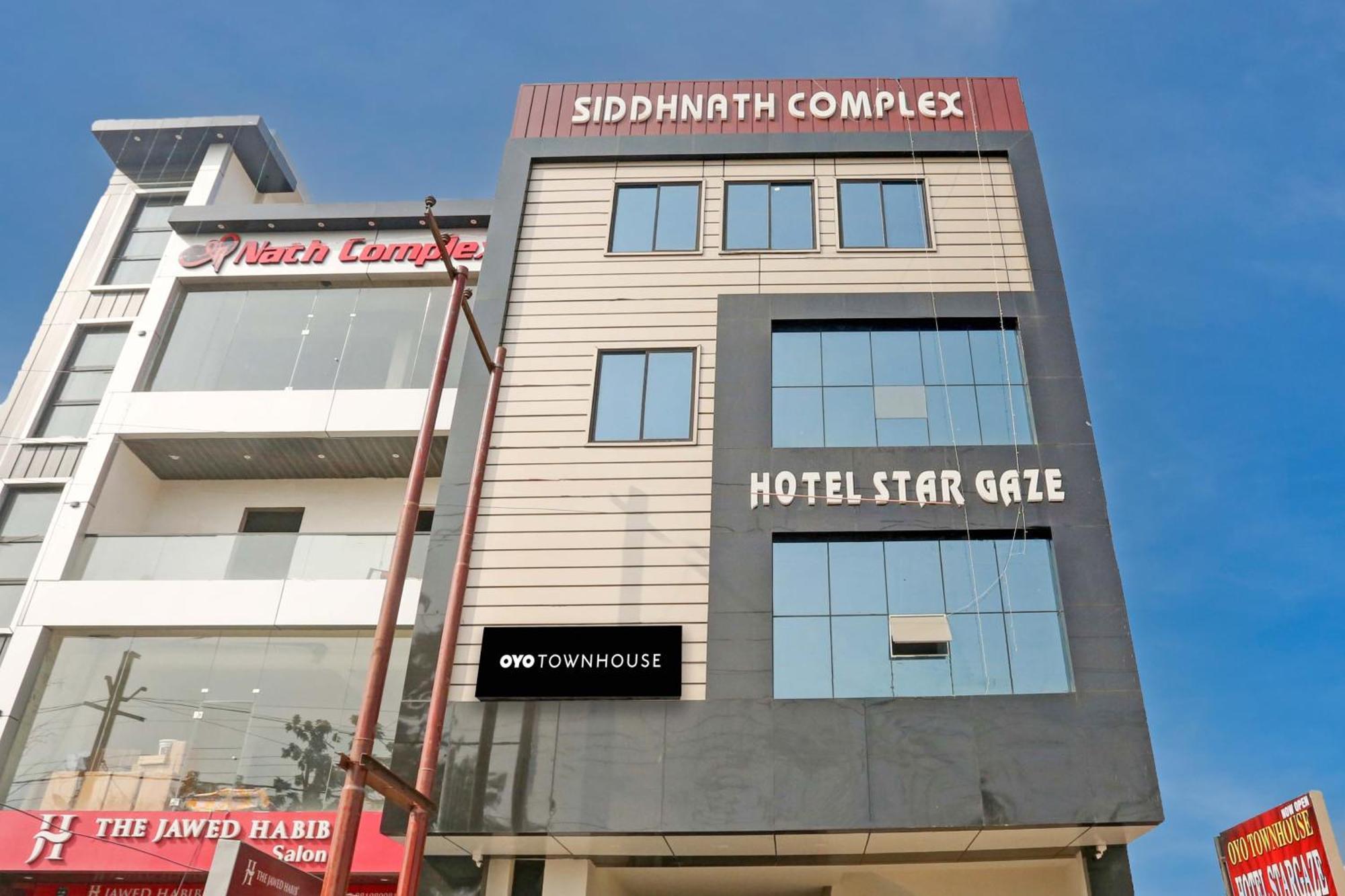 Collection O Stargaze Hotel Kānpur Exterior photo