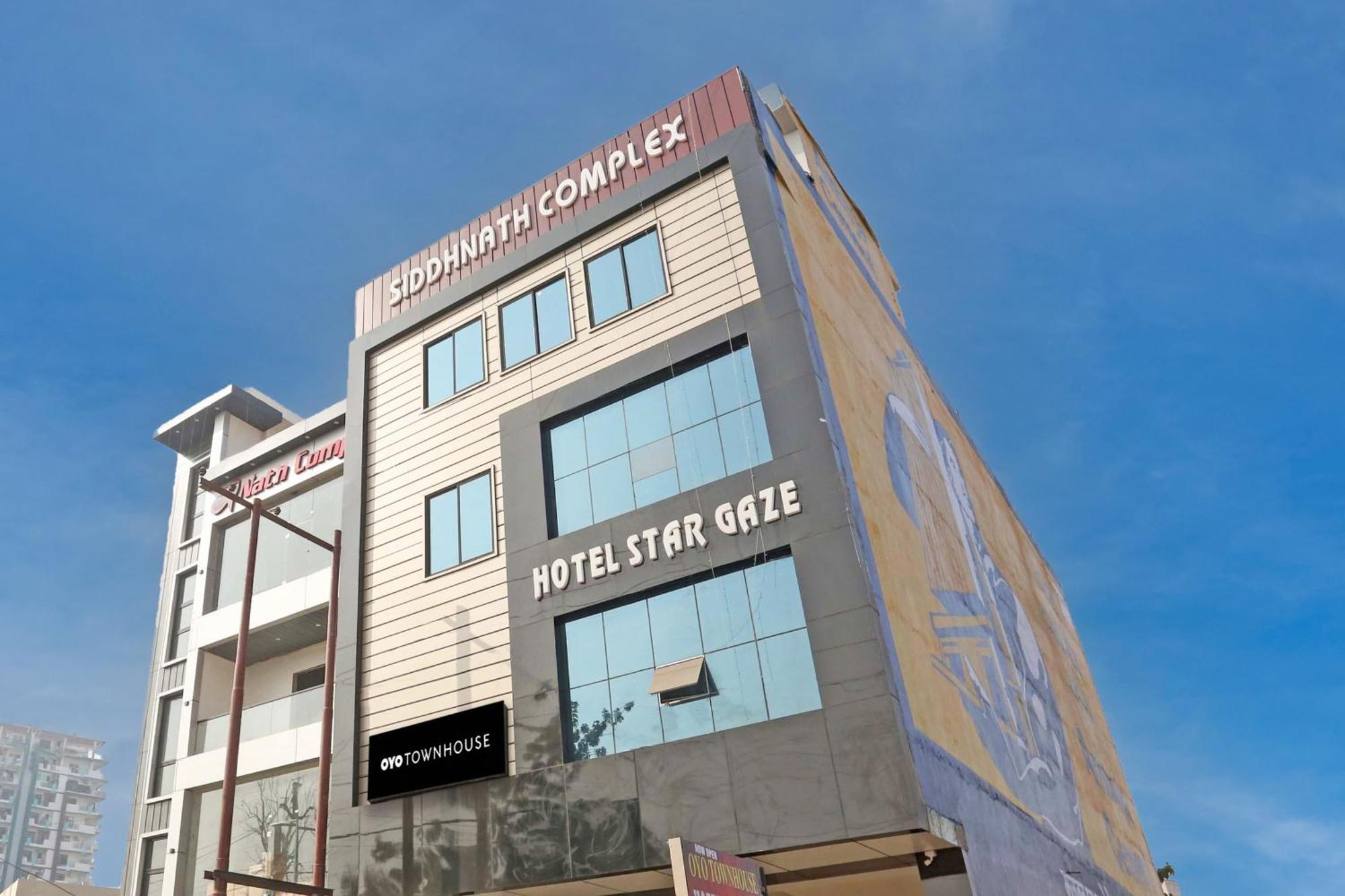 Collection O Stargaze Hotel Kānpur Exterior photo